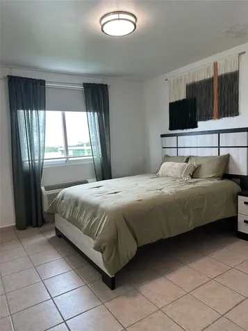 96QJ+3RG Cll Las Colinas Rio Grande PR 00745