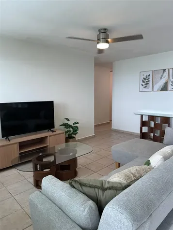 96QJ+3RG Cll Las Colinas Rio Grande PR 00745