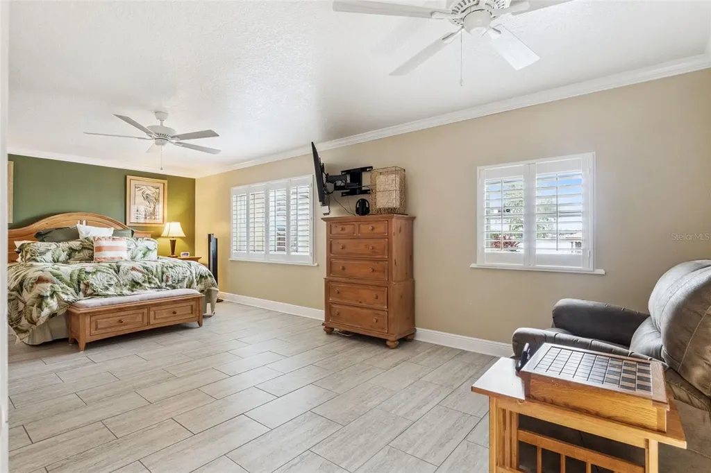4358 Tidewater Drive Orlando FL 32812
