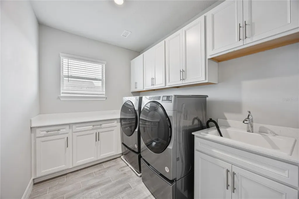 8077 Leaf Grove Circle Orlando FL 32836