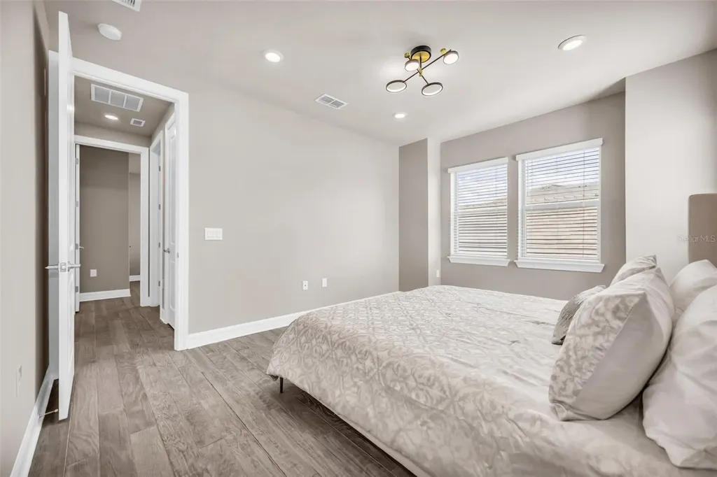 8077 Leaf Grove Circle Orlando FL 32836