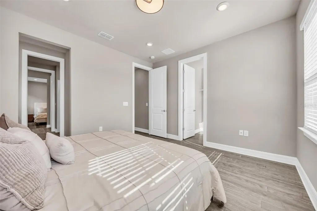 8077 Leaf Grove Circle Orlando FL 32836