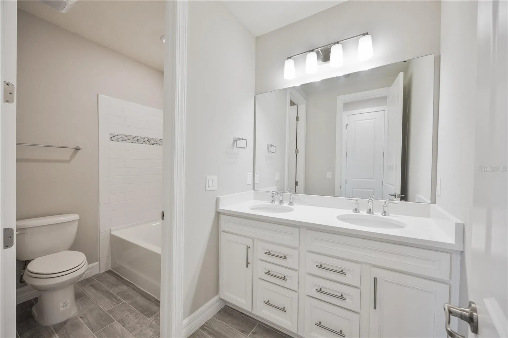 8077 Leaf Grove Circle Orlando FL 32836