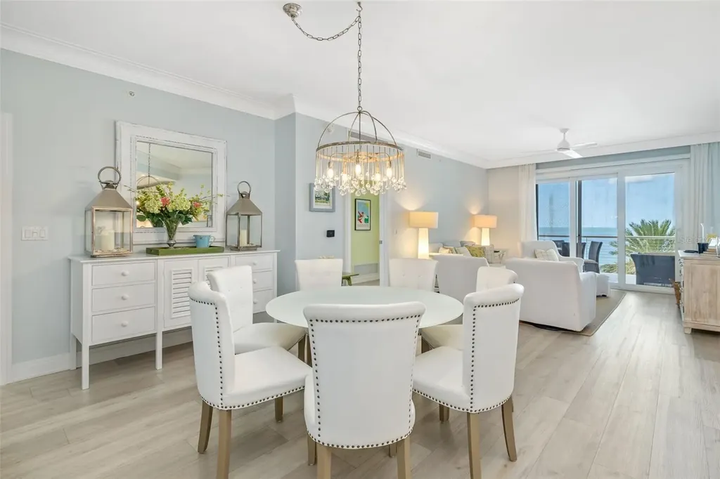 915 Seaside Drive Sarasota FL 34242