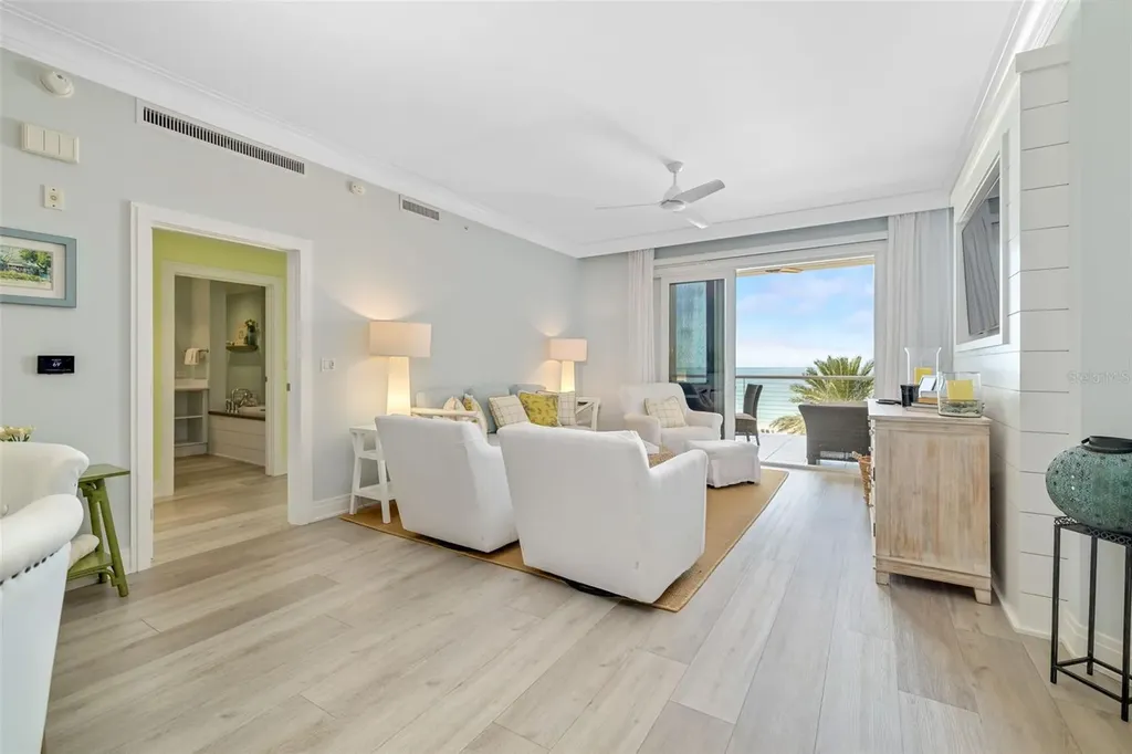 915 Seaside Drive Sarasota FL 34242