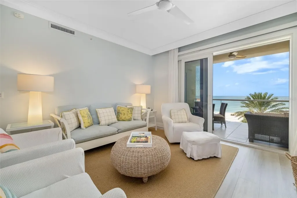 915 Seaside Drive Sarasota FL 34242