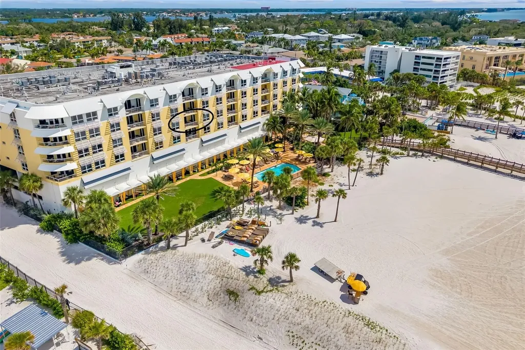 915 Seaside Drive Sarasota FL 34242