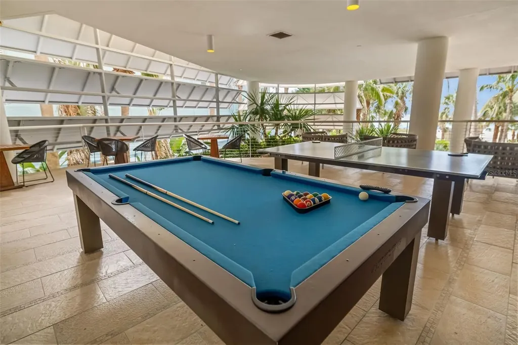 915 Seaside Drive Sarasota FL 34242