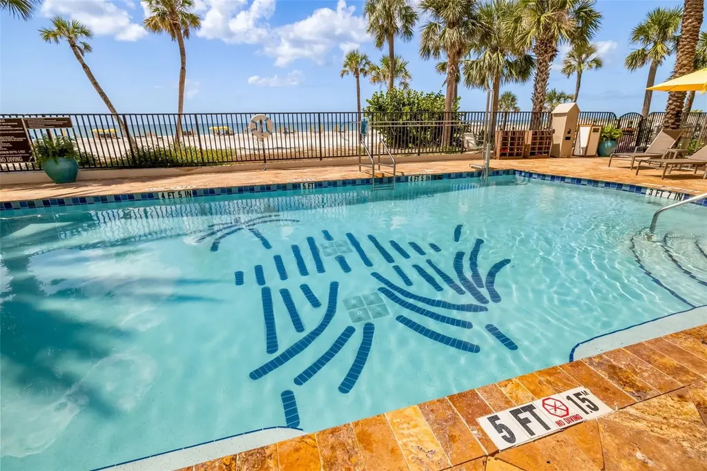 915 Seaside Drive Sarasota FL 34242