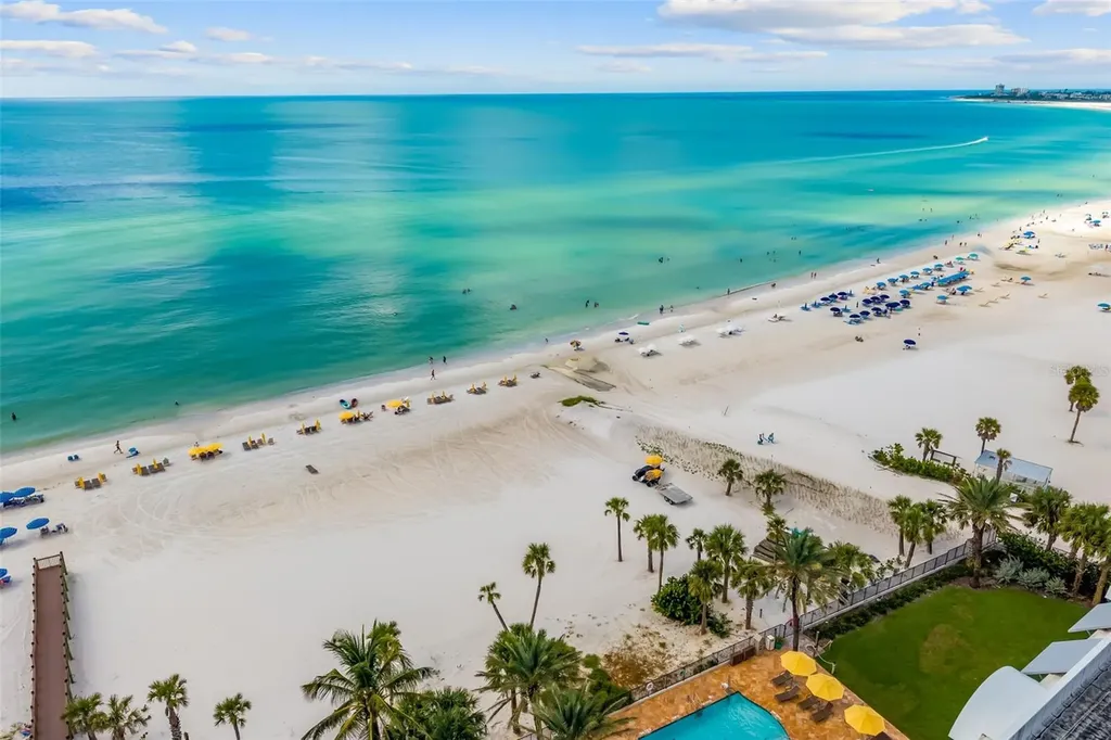 915 Seaside Drive Sarasota FL 34242