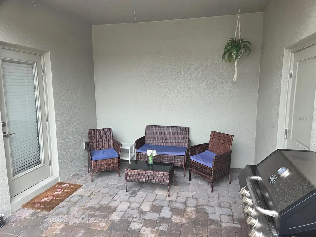 1686 Contentment Loop Kissimmee FL 34744