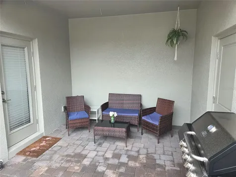 1686 Contentment Loop Kissimmee FL 34744