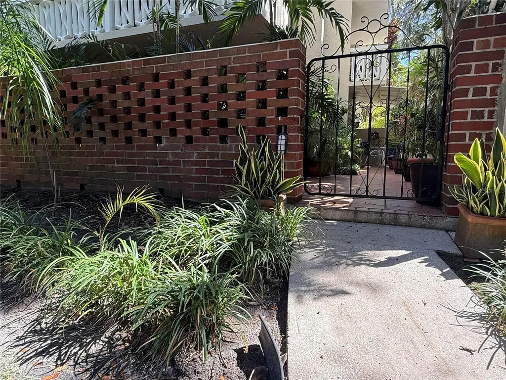 1012 Pearce Drive Clearwater FL 33764