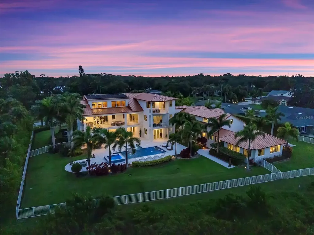 1511 S Riverside Drive New Smyrna Beach FL 32168