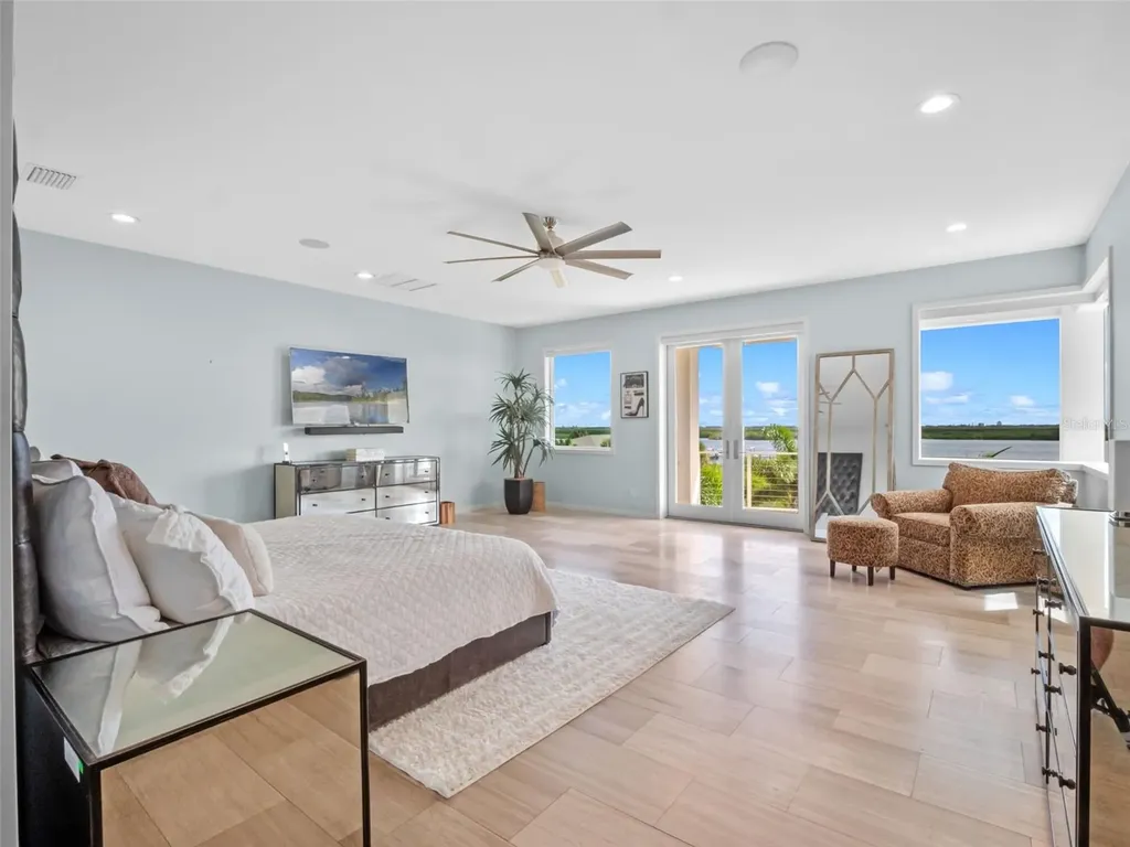 1511 S Riverside Drive New Smyrna Beach FL 32168