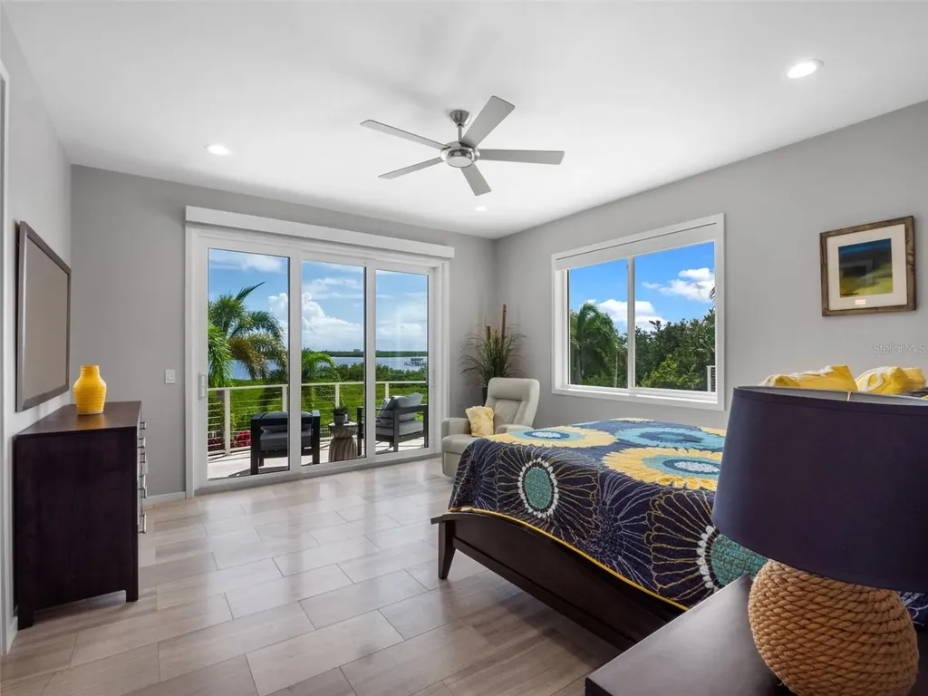 1511 S Riverside Drive New Smyrna Beach FL 32168