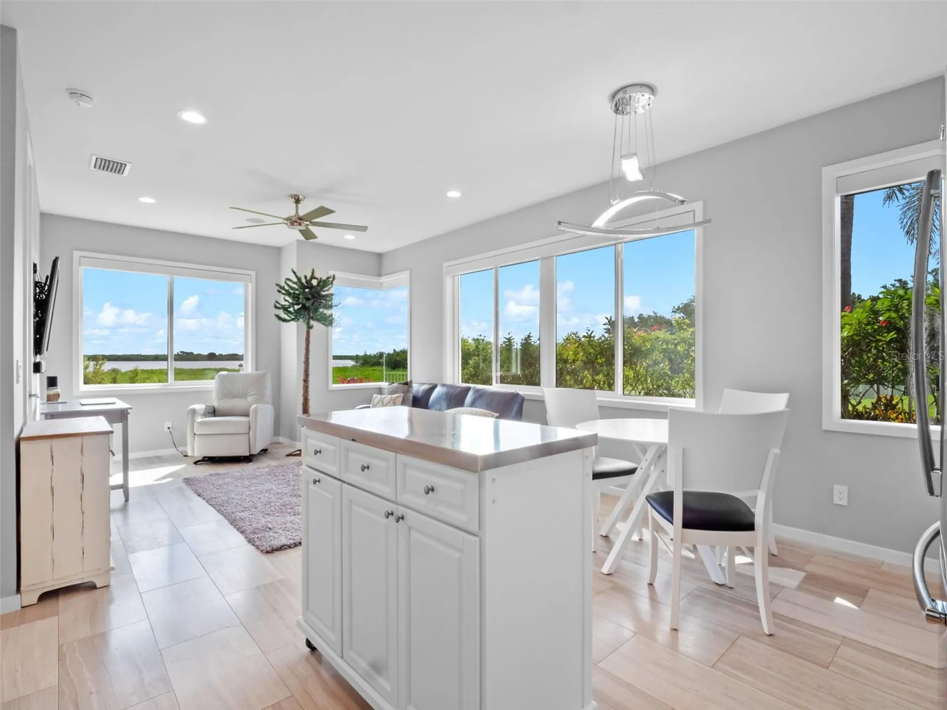 1511 S Riverside Drive New Smyrna Beach FL 32168