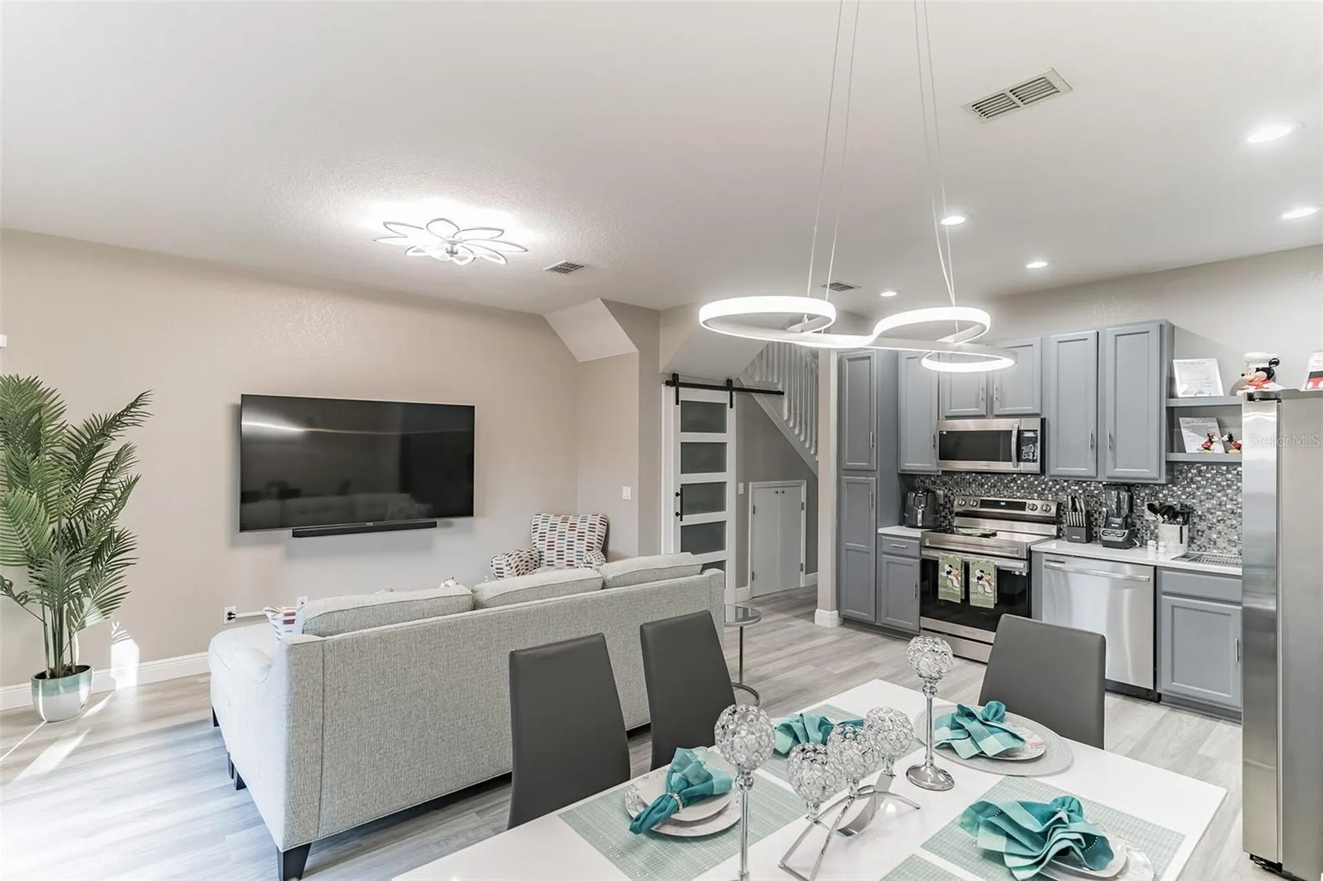 2468 Caravelle Circle Kissimmee FL 34746