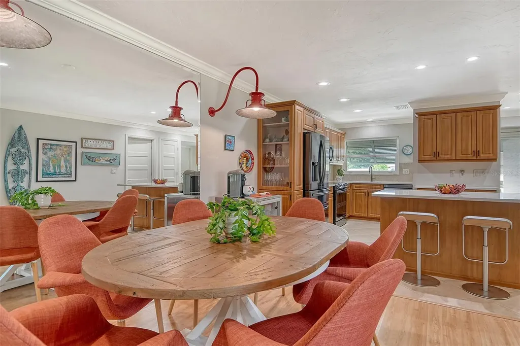 4234 Gulf Of Mexico Drive Longboat Key FL 34228