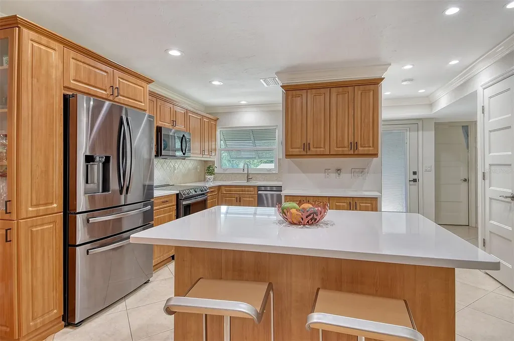 4234 Gulf Of Mexico Drive Longboat Key FL 34228