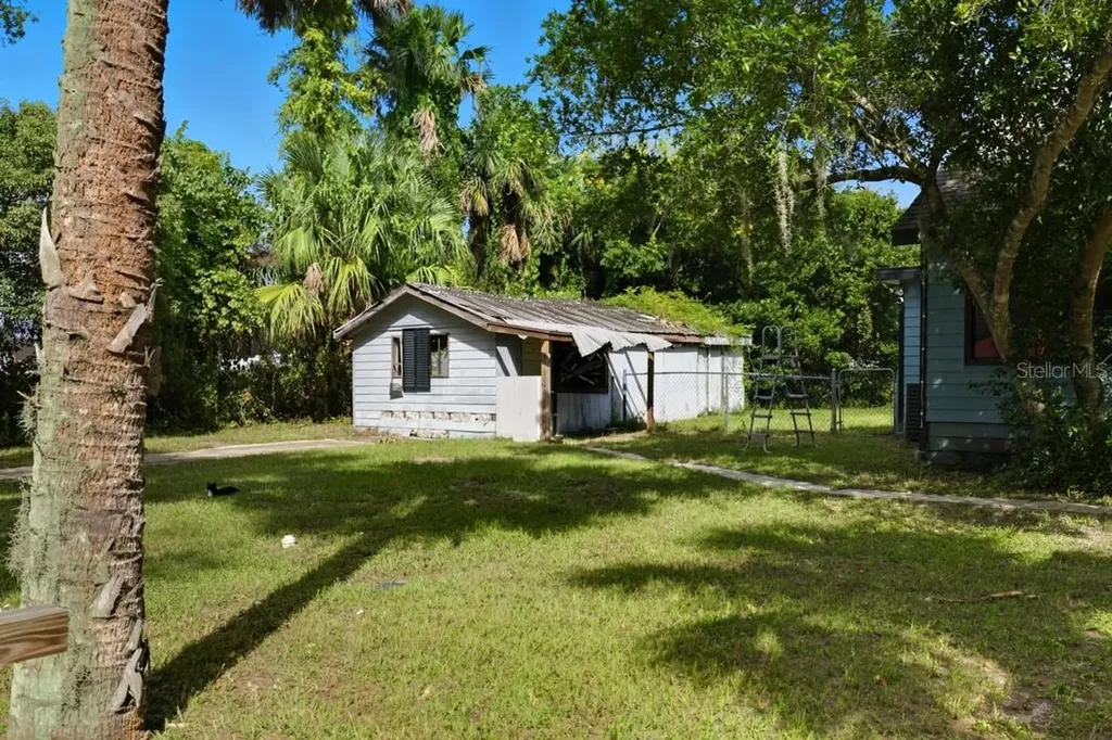 711 S Palmetto Avenue Deland FL 32720