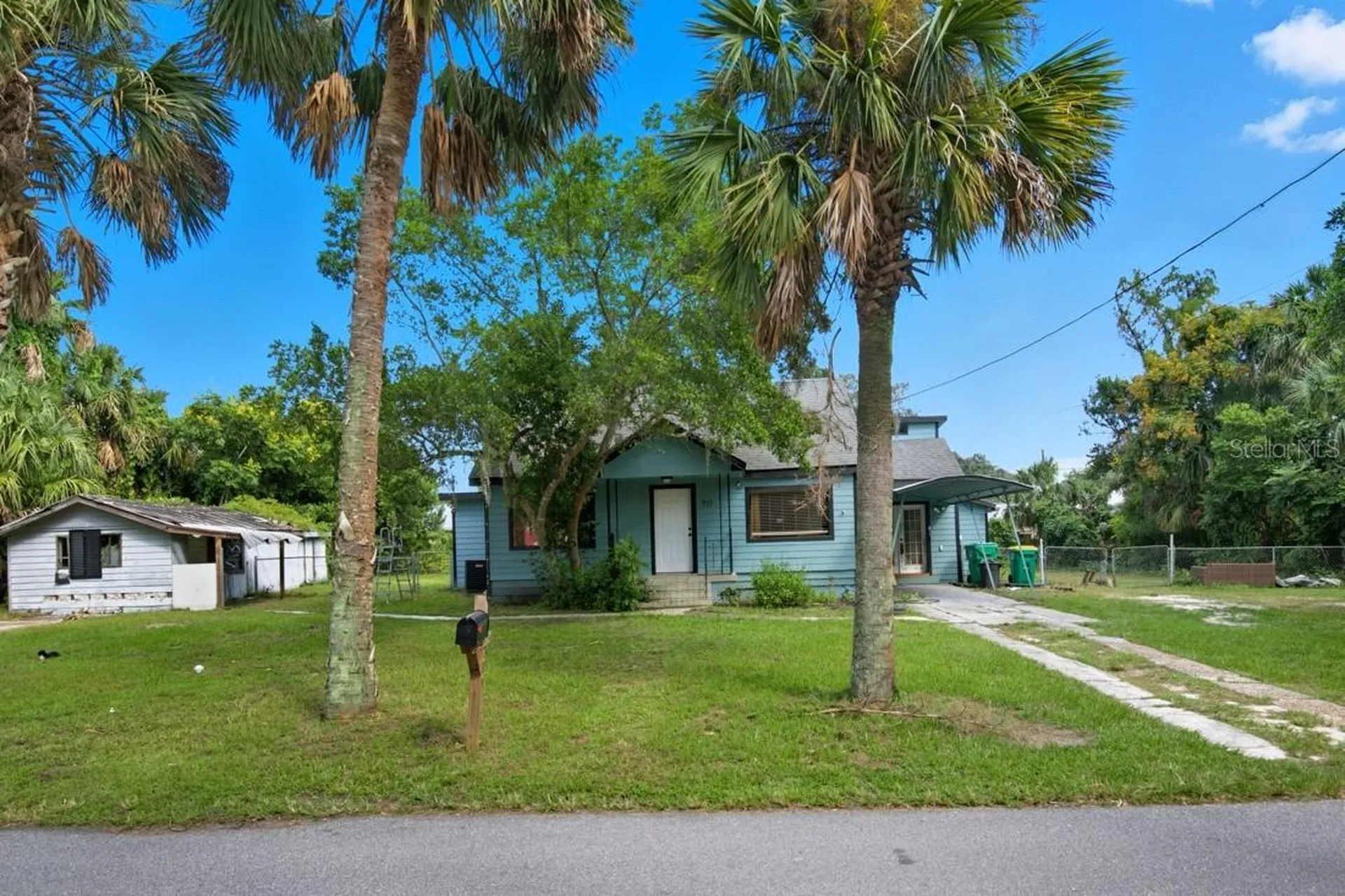711 S Palmetto Avenue Deland FL 32720