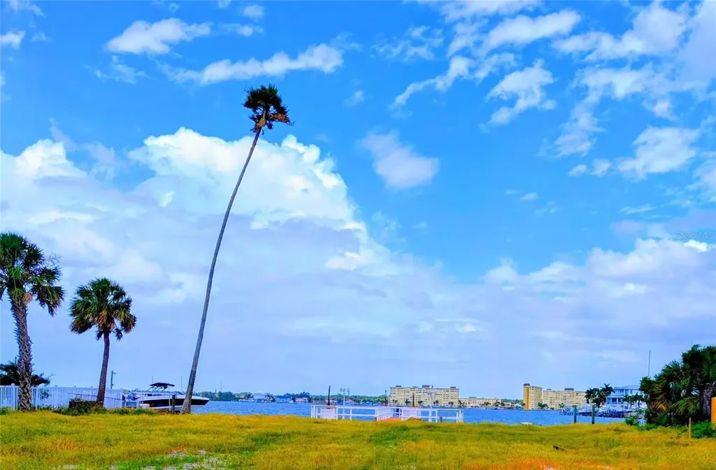 15417 2nd Street E Madeira Beach FL 33708