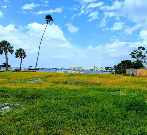 15417 2nd Street E Madeira Beach FL 33708