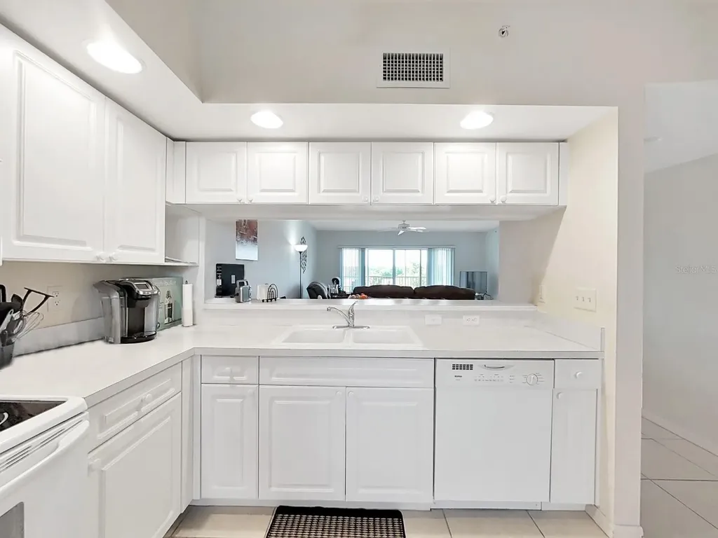 1200 Country Club Drive Largo FL 33771