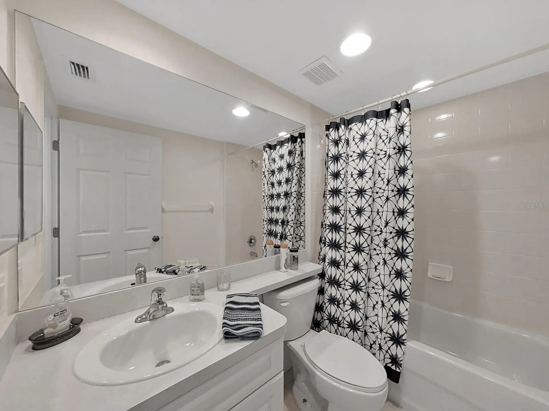 1200 Country Club Drive Largo FL 33771