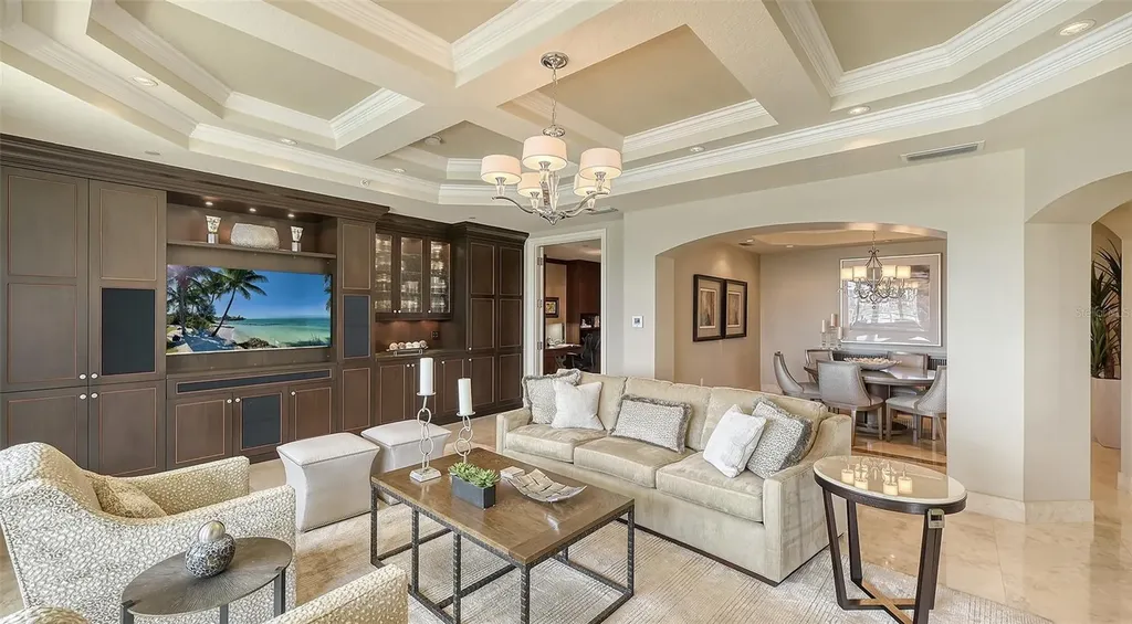 464 Golden Gate Point Sarasota FL 34236