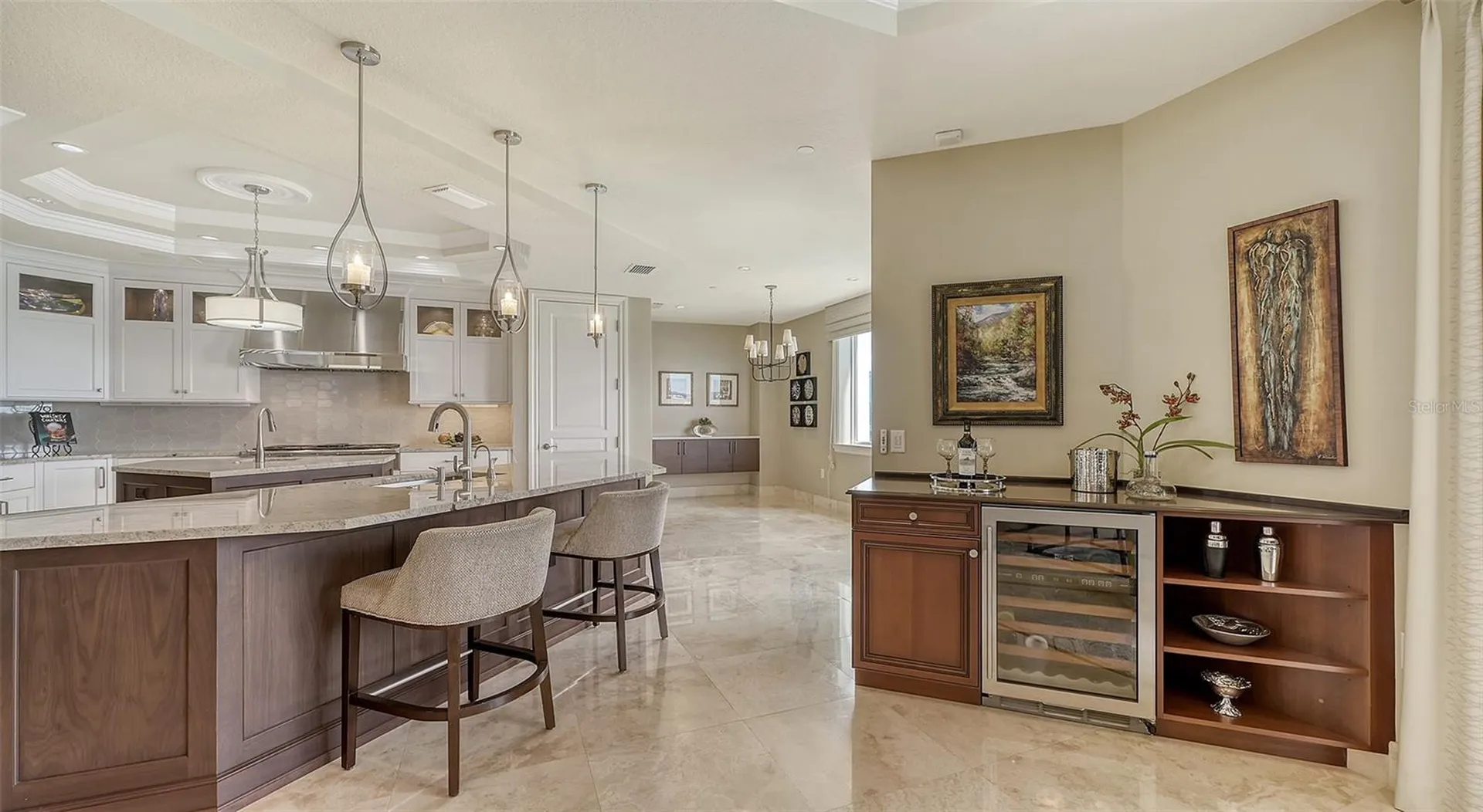 464 Golden Gate Point Sarasota FL 34236