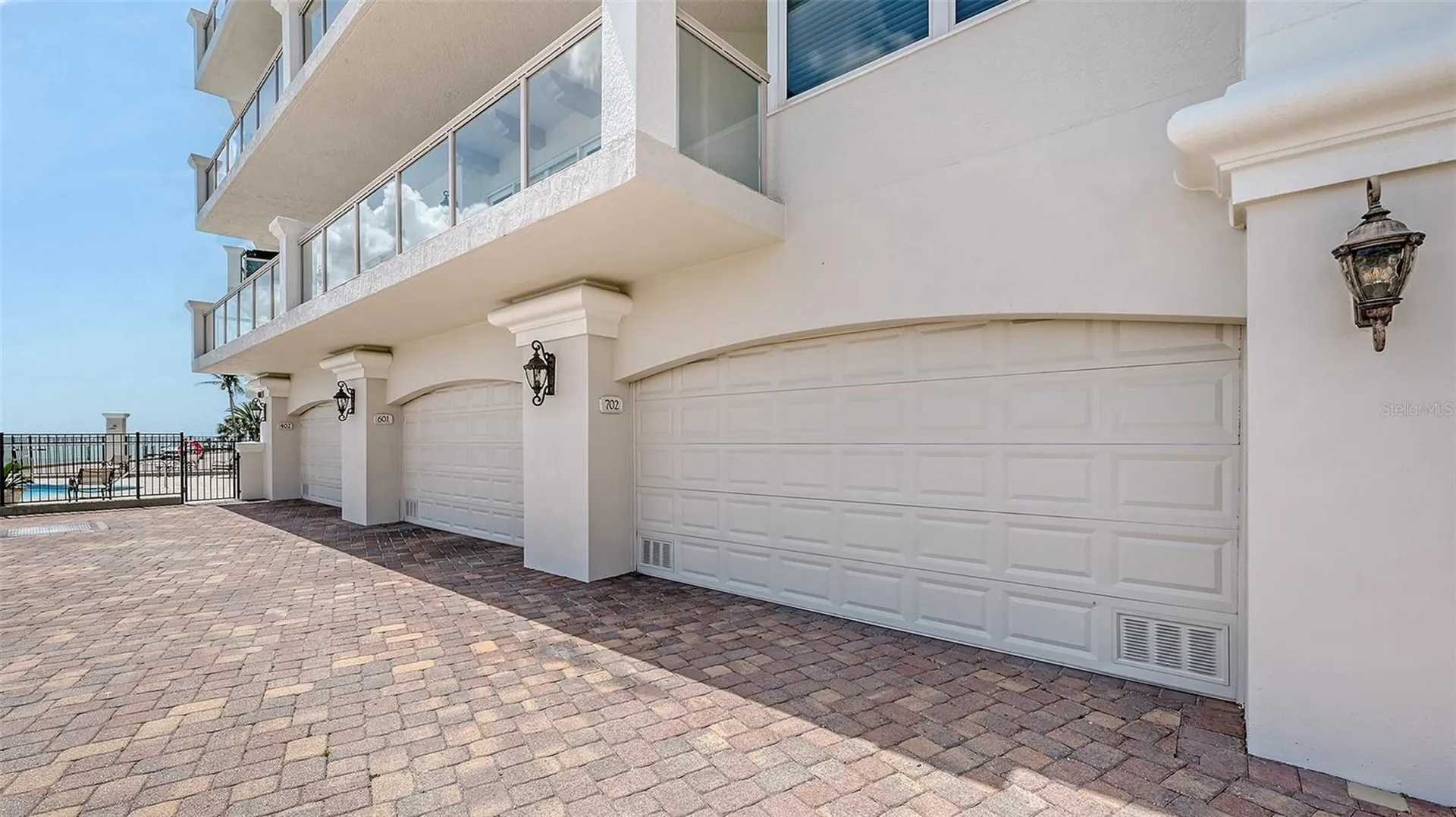 464 Golden Gate Point Sarasota FL 34236