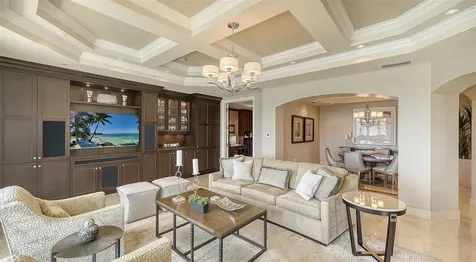 464 Golden Gate Point Sarasota FL 34236
