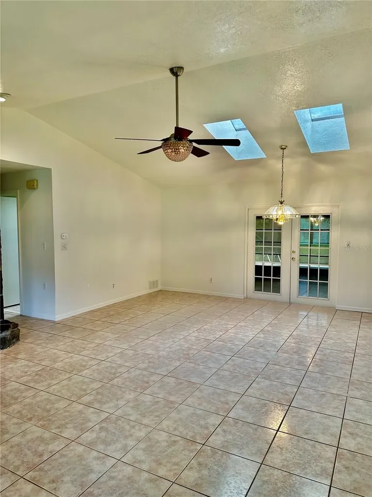 2827 NE 31st Place Ocala FL 34479