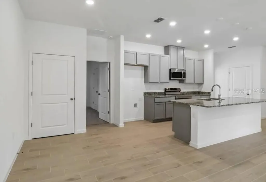 376 Navajo Avenue Ormond Beach FL 32174
