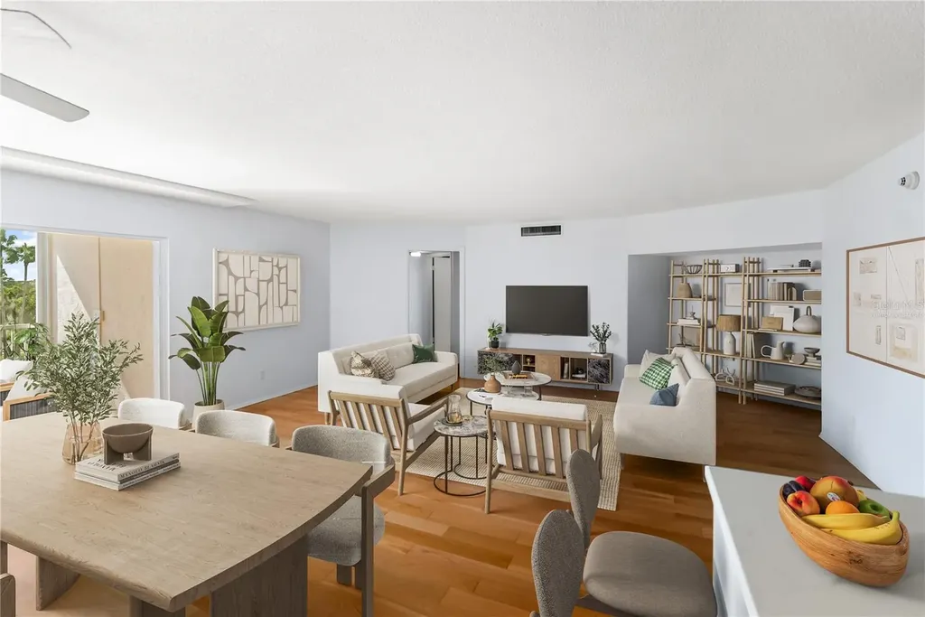 435 S Gulfstream Avenue Sarasota FL 34236