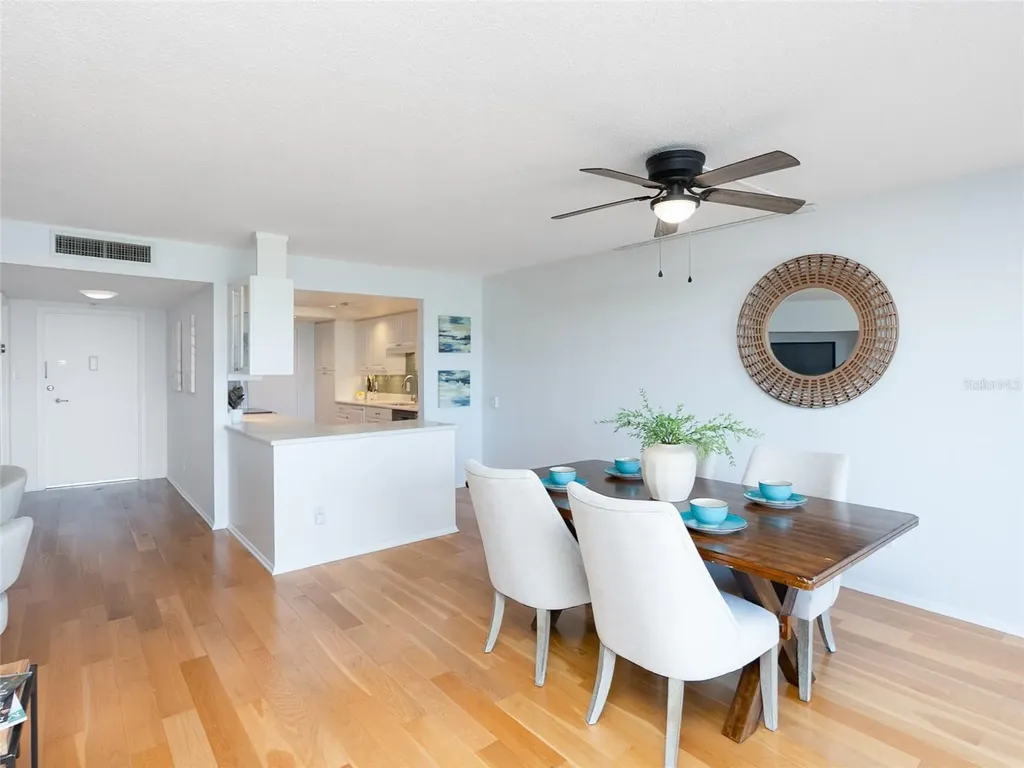 435 S Gulfstream Avenue Sarasota FL 34236