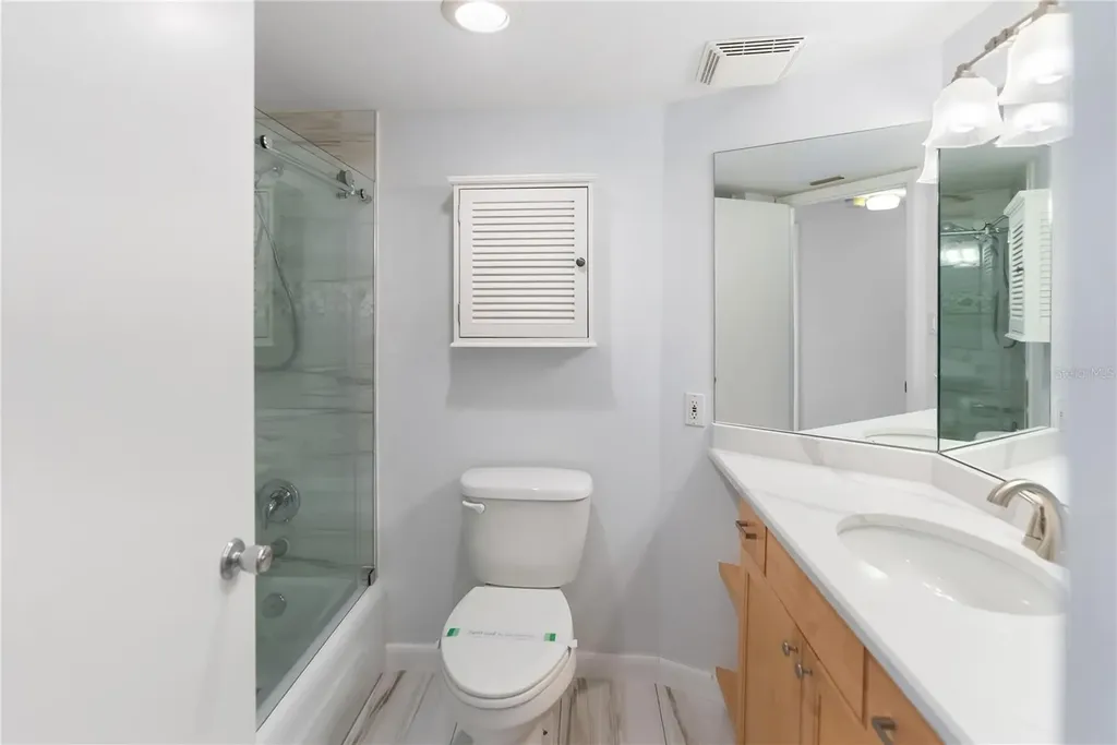 435 S Gulfstream Avenue Sarasota FL 34236