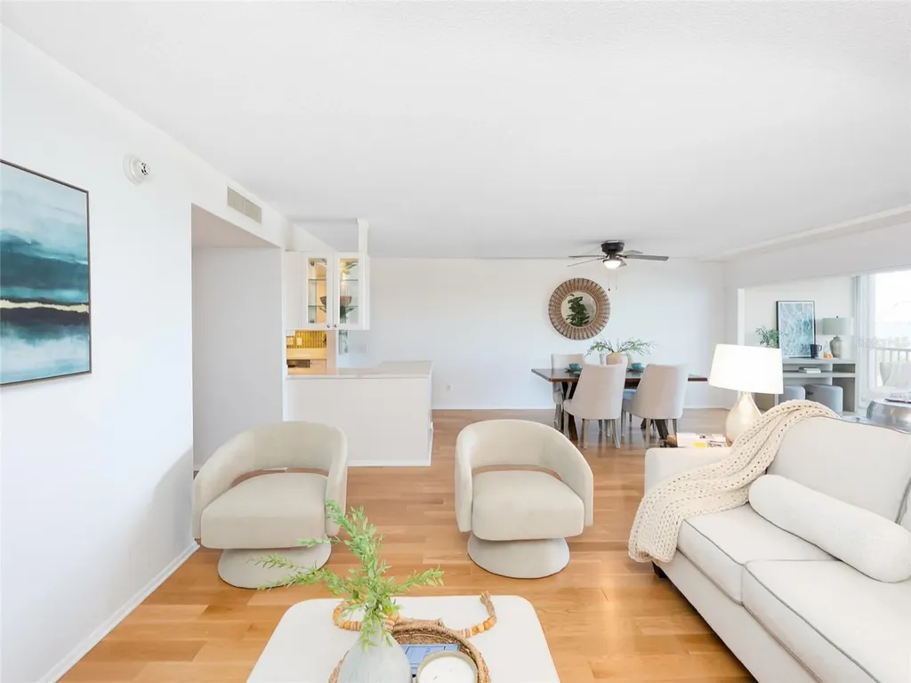 435 S Gulfstream Avenue Sarasota FL 34236