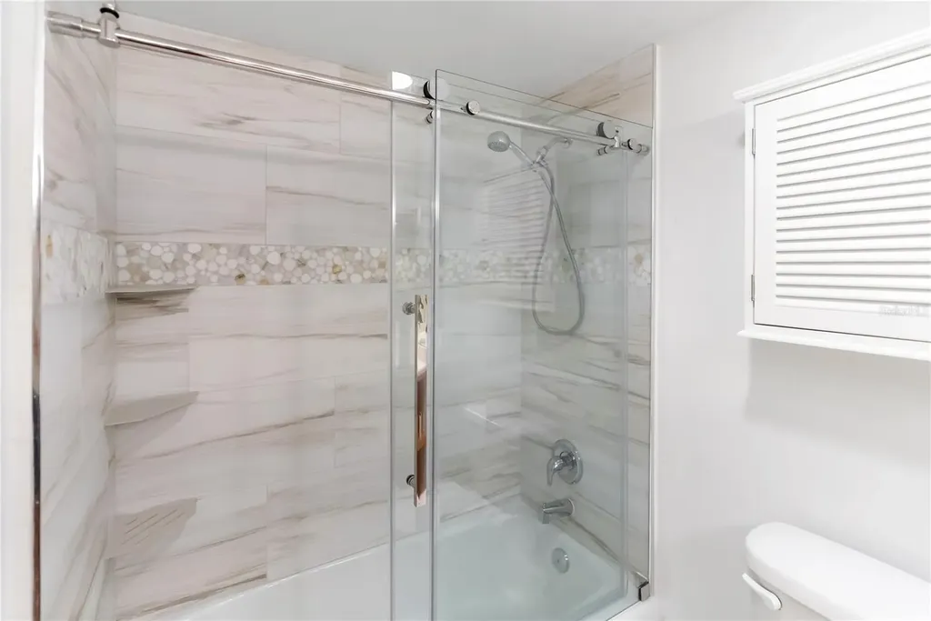 435 S Gulfstream Avenue Sarasota FL 34236