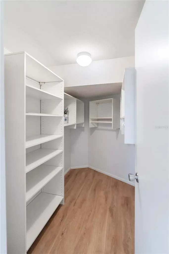 435 S Gulfstream Avenue Sarasota FL 34236