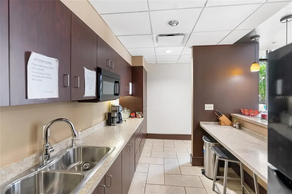 435 S Gulfstream Avenue Sarasota FL 34236