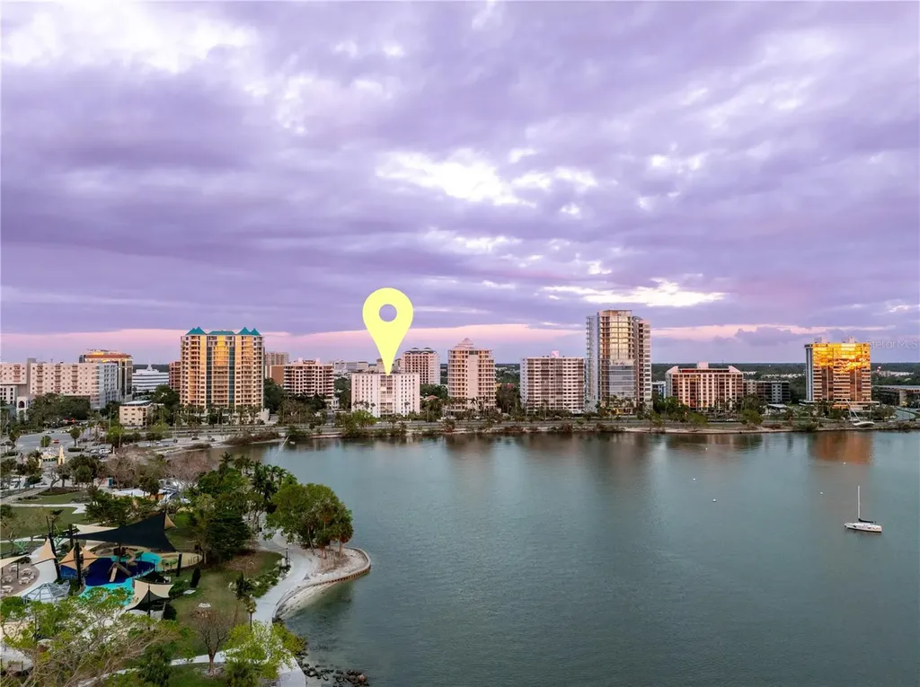 435 S Gulfstream Avenue Sarasota FL 34236