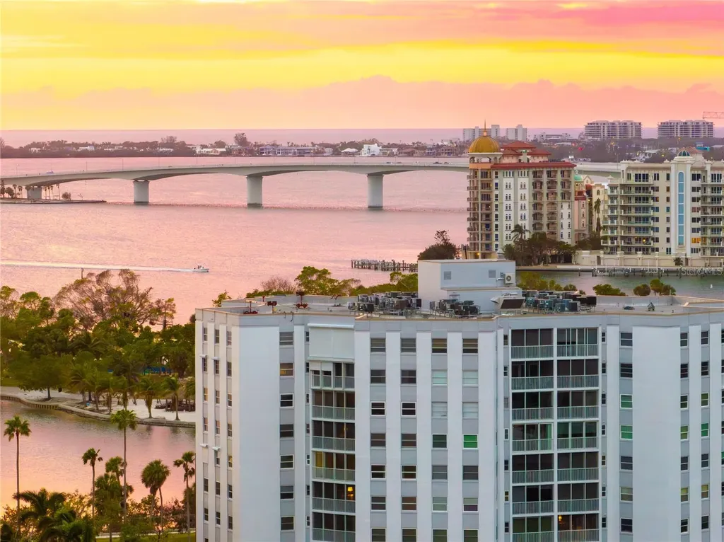 435 S Gulfstream Avenue Sarasota FL 34236