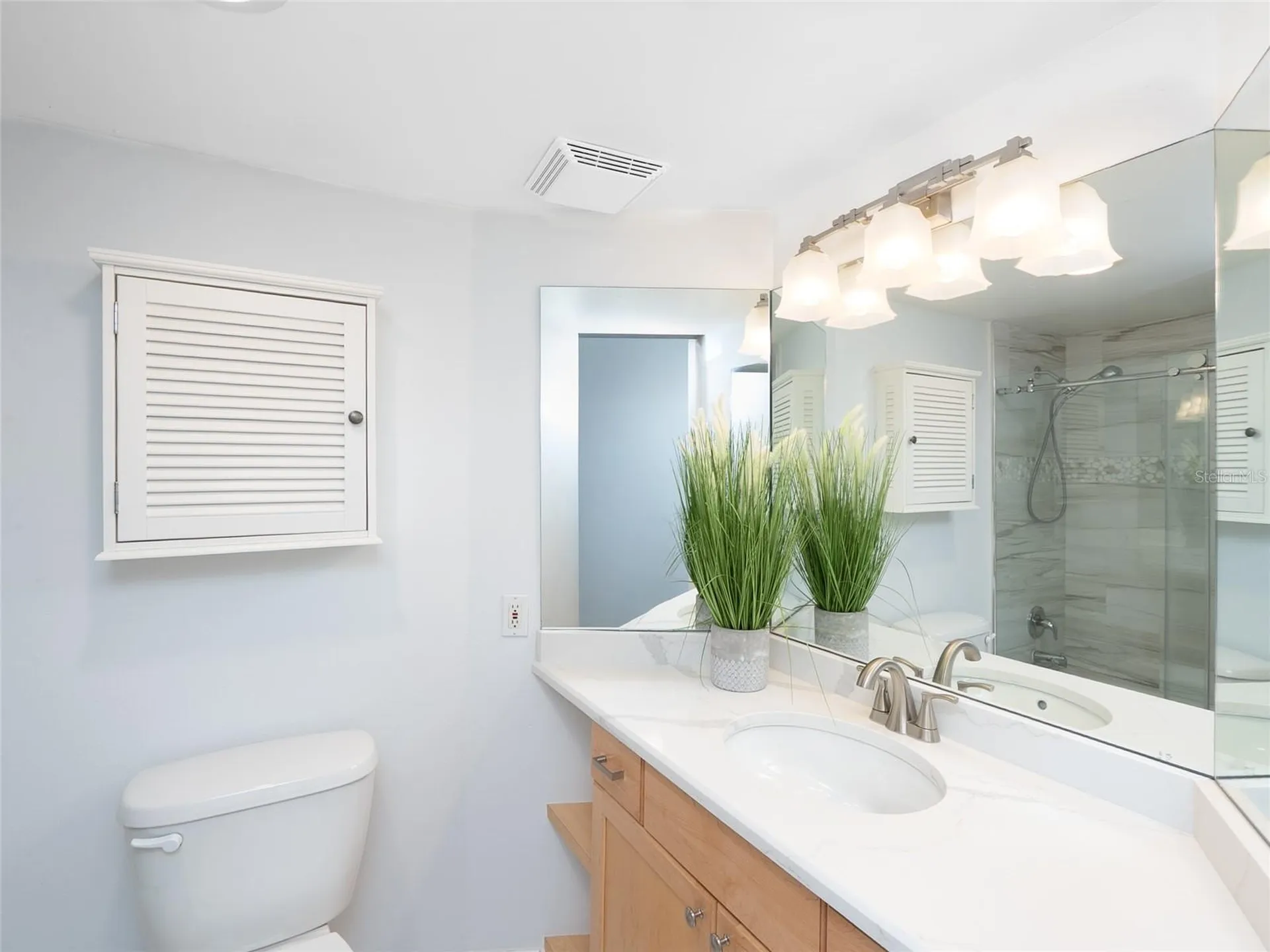 435 S Gulfstream Avenue Sarasota FL 34236