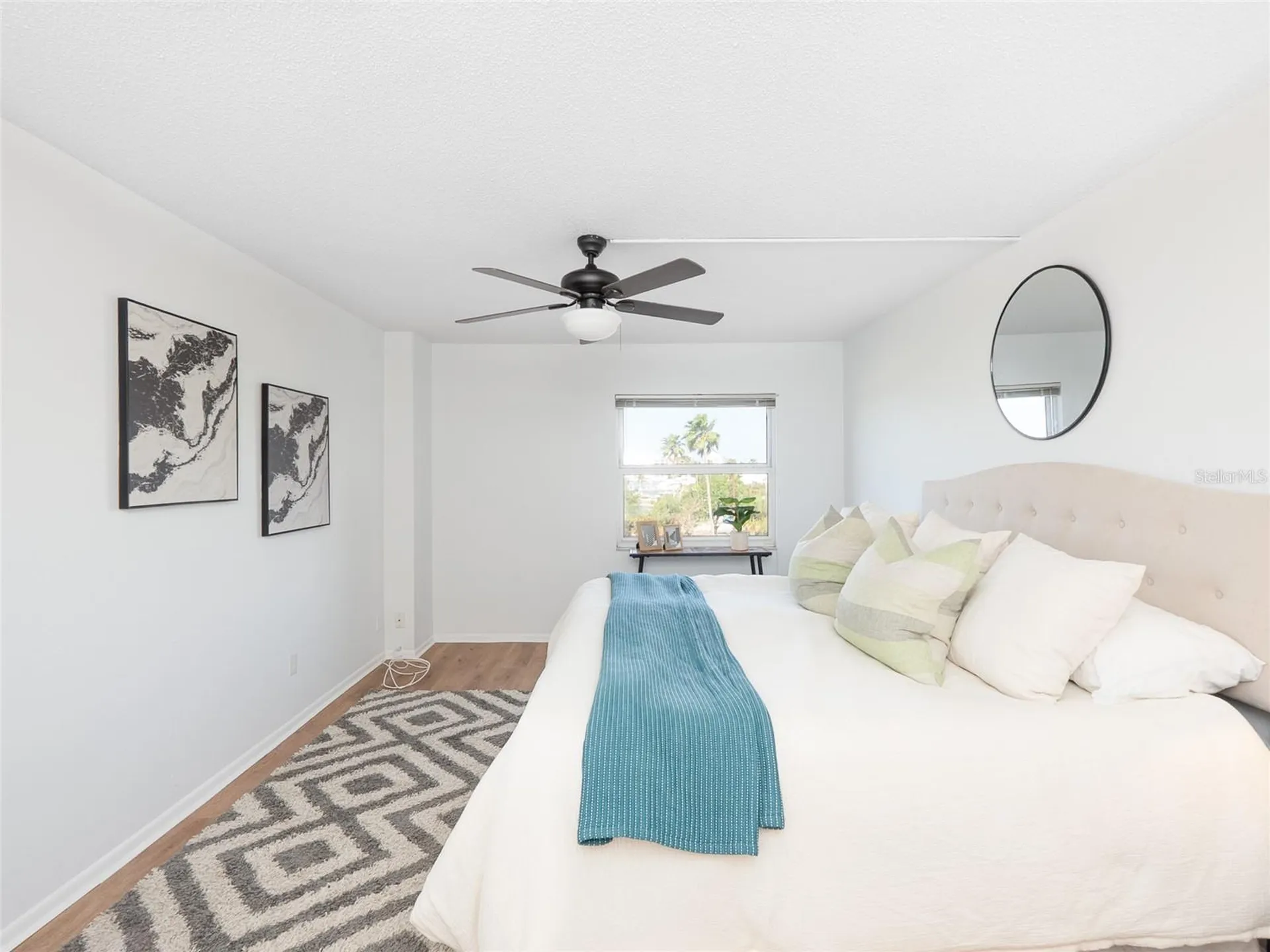 435 S Gulfstream Avenue Sarasota FL 34236