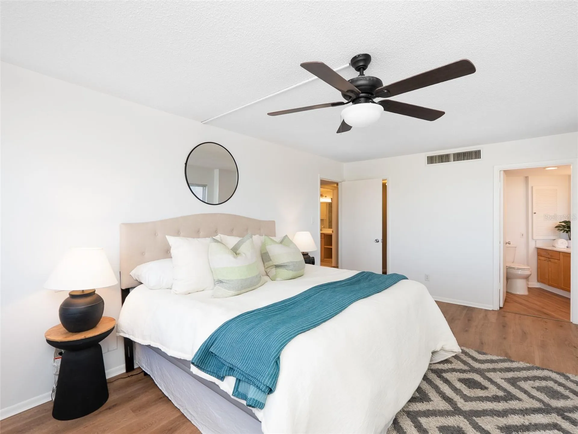 435 S Gulfstream Avenue Sarasota FL 34236