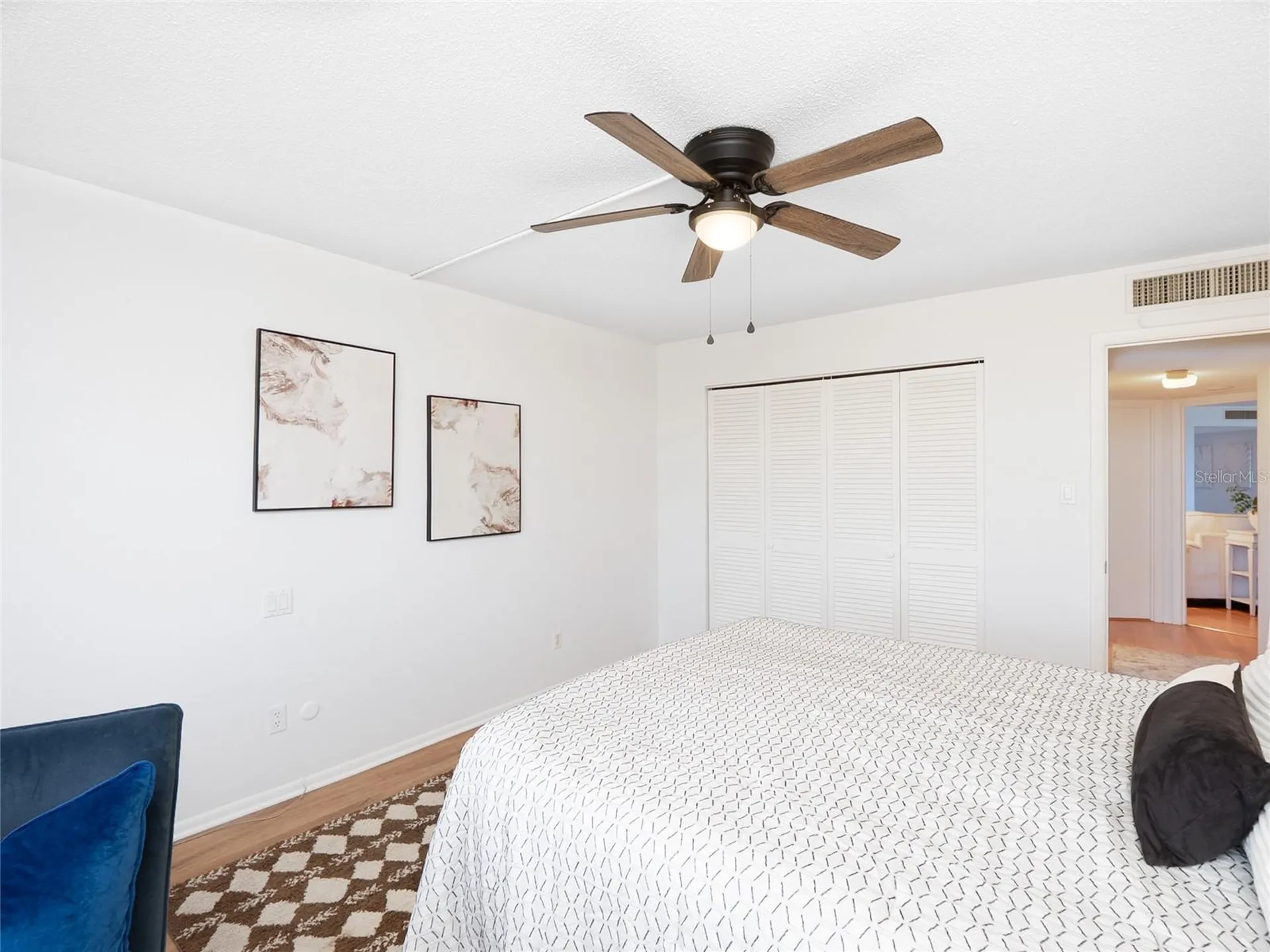 435 S Gulfstream Avenue Sarasota FL 34236