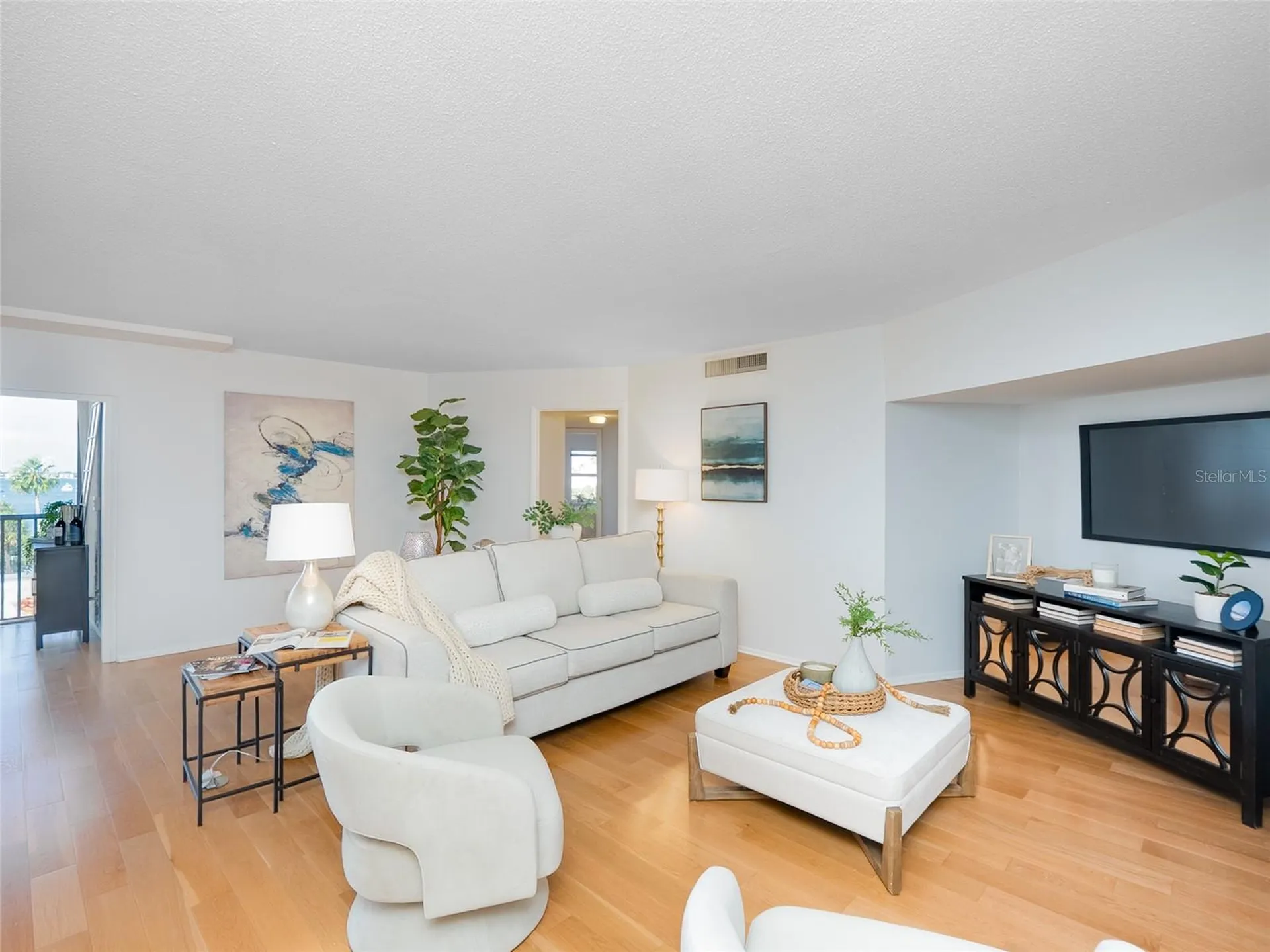 435 S Gulfstream Avenue Sarasota FL 34236